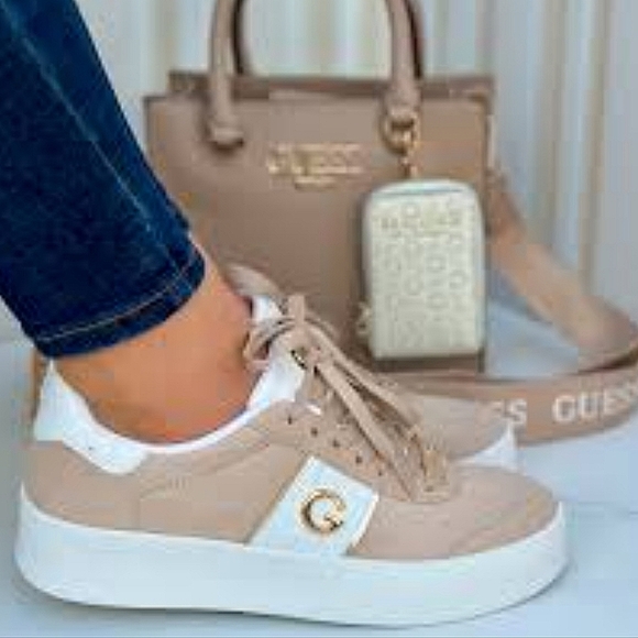 GBG Los Angeles Shoes - NWT GBG fashion sneakers size 7 shoes